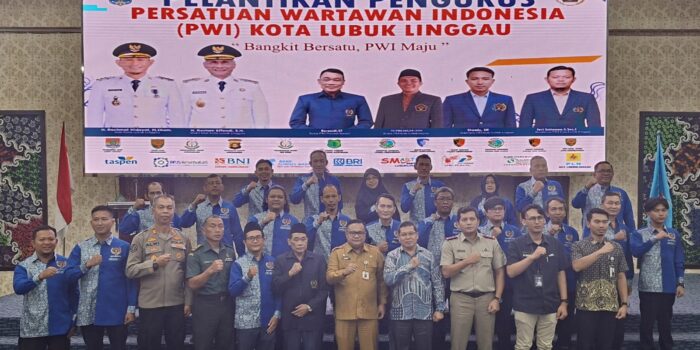 Polres Lubuk Linggau menghadiri acara pelantikan pengurus PWI Kota Lubuk Linggau periode 2025–2028
